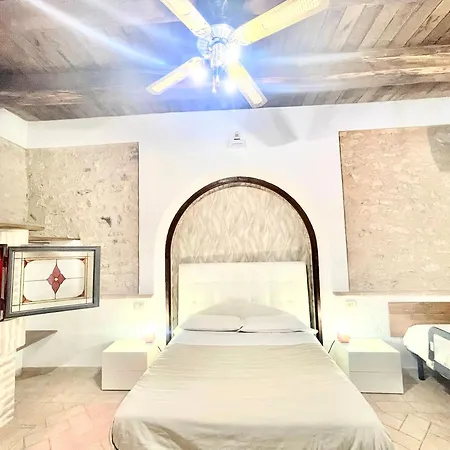 וילה Unique With Child Activity Park, Pool And Meditation Park That Sleeps 16 Limiti (Umbria)