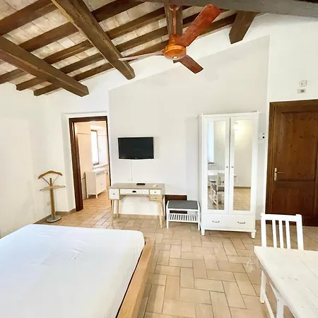 Unique With Child Activity Park, Pool And Meditation Park That Sleeps 16 * Limiti (Umbria)