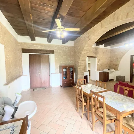 וילה Unique With Child Activity Park, Pool And Meditation Park That Sleeps 16 Limiti (Umbria)