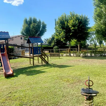 וילה Unique With Child Activity Park, Pool And Meditation Park That Sleeps 16 Limiti (Umbria)