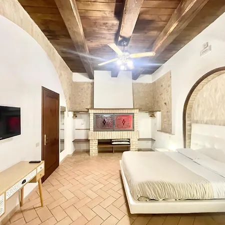Unique With Child Activity Park, Pool And Meditation Park That Sleeps 16 Limiti (Umbria)